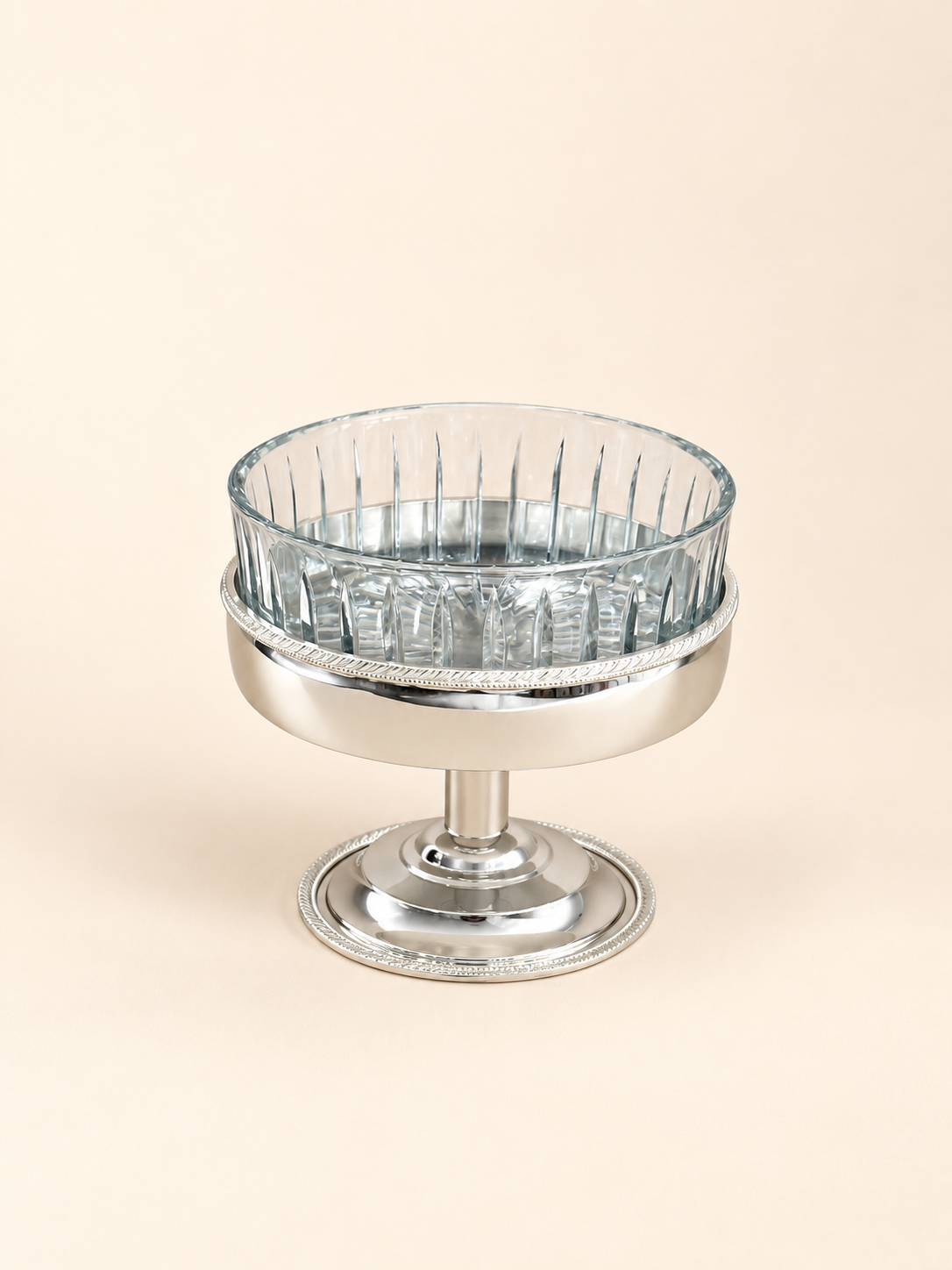 Silver-Plated Low Footed Bowl with Cut-Glass Insert, 19 cm by Oriental Elegance